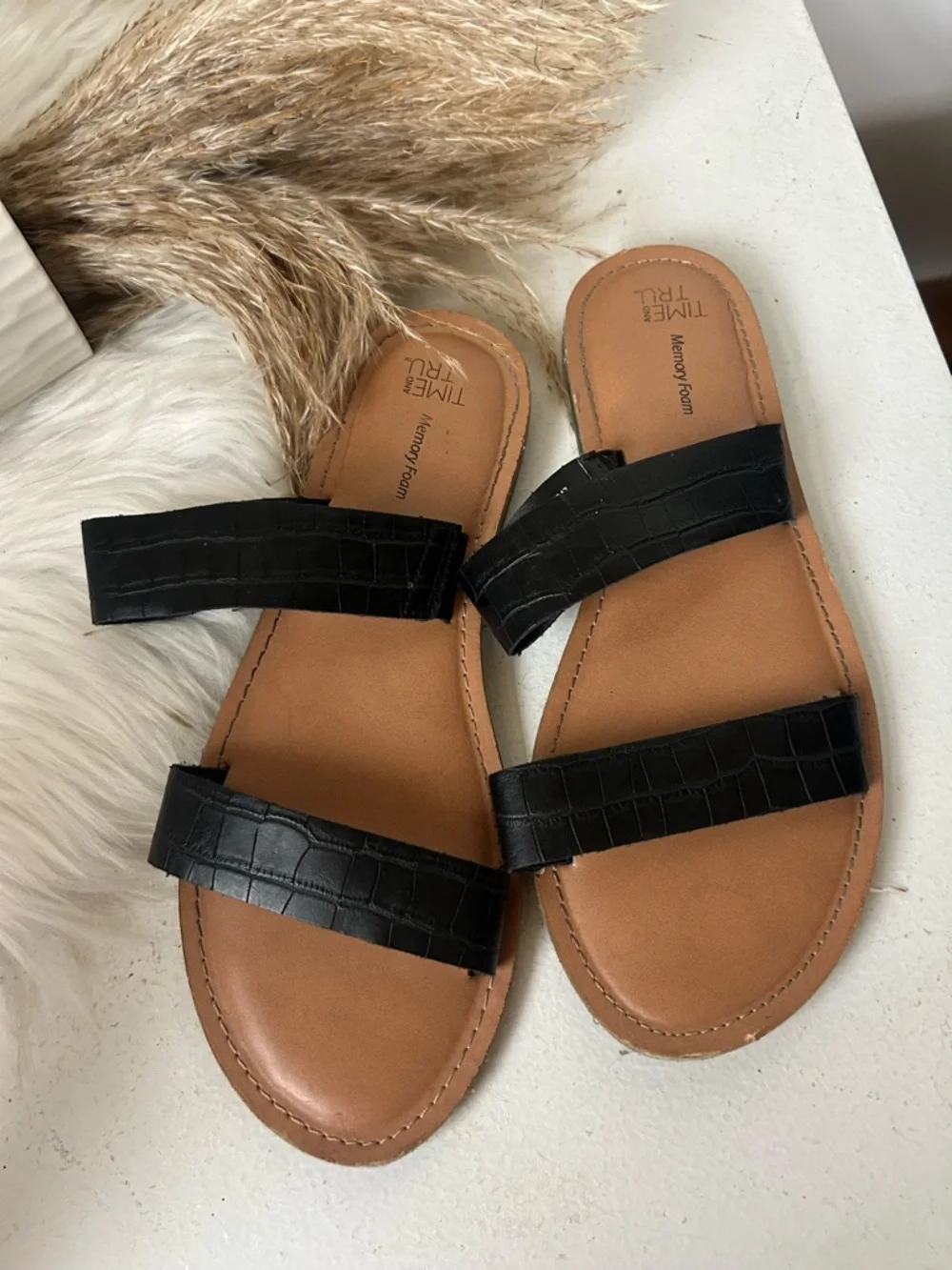 Time and Tru Black Croc-Embossed Double Strap Slide Sandals with Tan Footbed 8